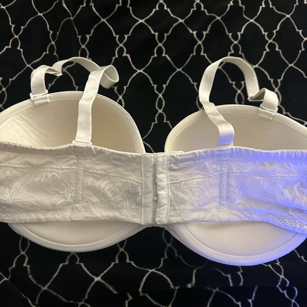 Torrid Curve Multi-Way Bra 44d - image 2